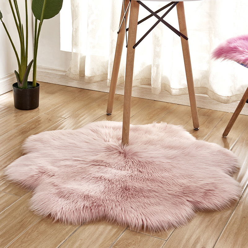 Plum Blossom Shape Soft Faux F - Cowhide Rug Faux recension och pris