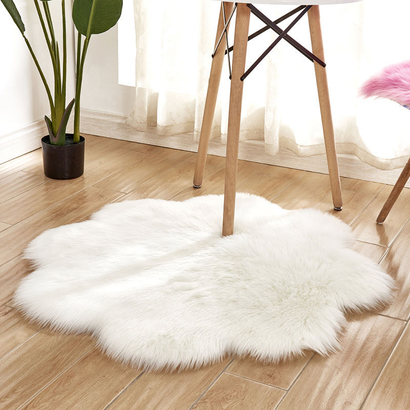 Plum Blossom Shape Soft Faux F - Cowhide Rug Faux recension och pris
