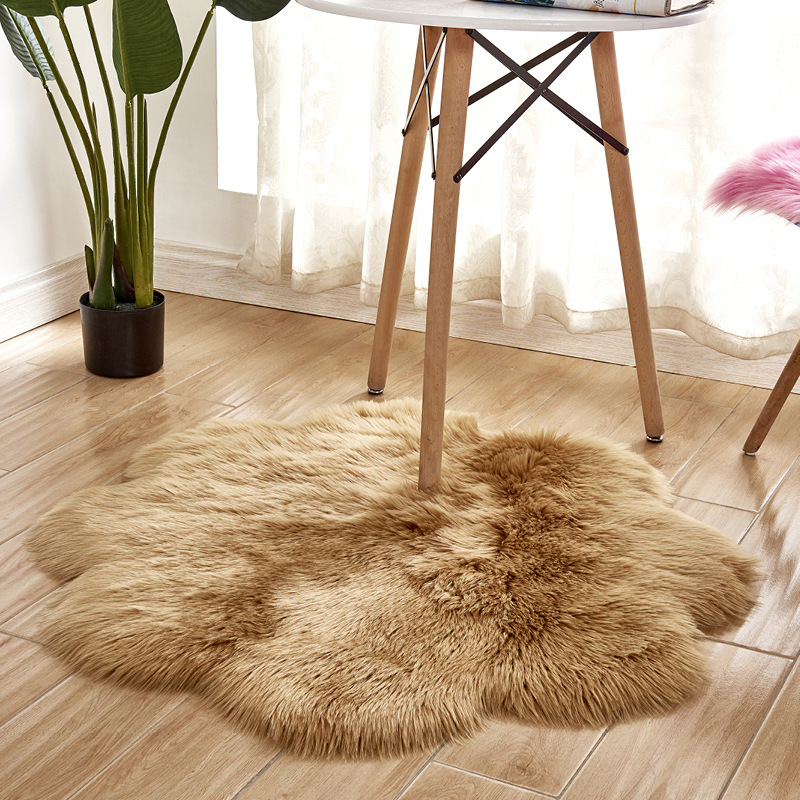 Plum Blossom Shape Soft Faux F - Cowhide Rug Faux recension och pris
