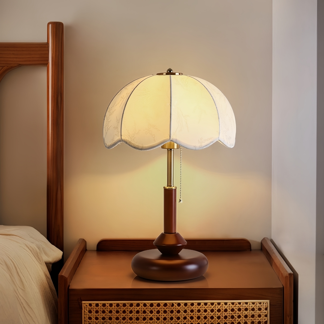 Vintage Scalloped Dome Table L - Home Decor Retro recension och pris