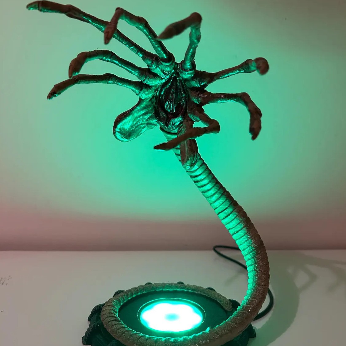 Alien Facehugger Lamp Nightlig - Home Decor Halloween recension och pris